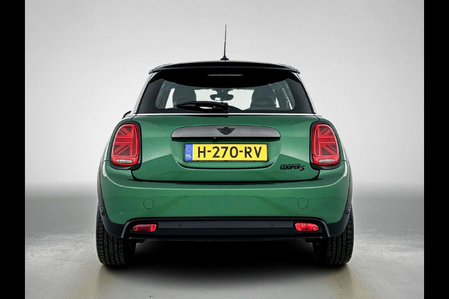 MINI Cooper SE Yours 33 kWh | PANO | CARPLAY | HARM/KARD | StoelverW | Dealer onderH | NL-Auto | 1e eig | ETC