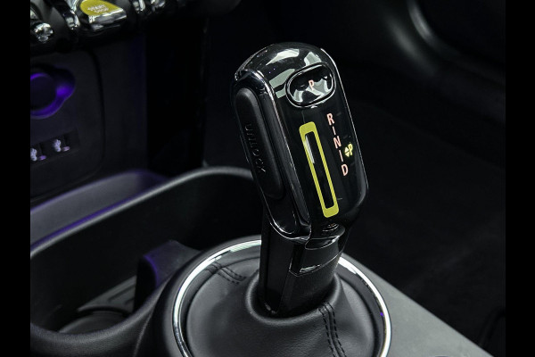 MINI Cooper SE Yours 33 kWh | PANO | CARPLAY | HARM/KARD | StoelverW | Dealer onderH | NL-Auto | 1e eig | ETC