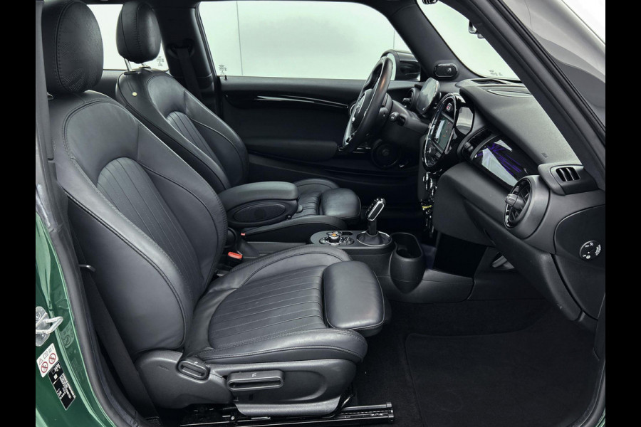MINI Cooper SE Yours 33 kWh | PANO | CARPLAY | HARM/KARD | StoelverW | Dealer onderH | NL-Auto | 1e eig | ETC