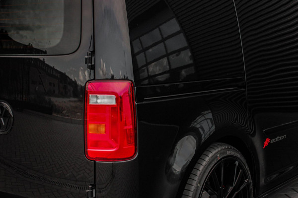 Volkswagen Caddy 2.0 TDI 185PK JB-EDITION / FULL BLACK / SCHROEFSET / LEDEREN BEKLEDING / NIEUWSTAAT / ELEK-PAKKET / AIRCO / APPLE
