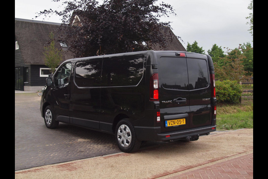 Renault Trafic 2.0 dCi 130 T30 L2H1 Work Edition | 15.000KM | Camera | Trekhaak | Cruise Control | LED | NL-Auto |
