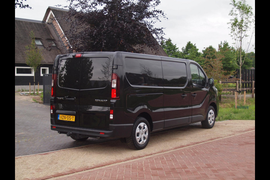 Renault Trafic 2.0 dCi 130 T30 L2H1 Work Edition | 15.000KM | Camera | Trekhaak | Cruise Control | LED | NL-Auto |