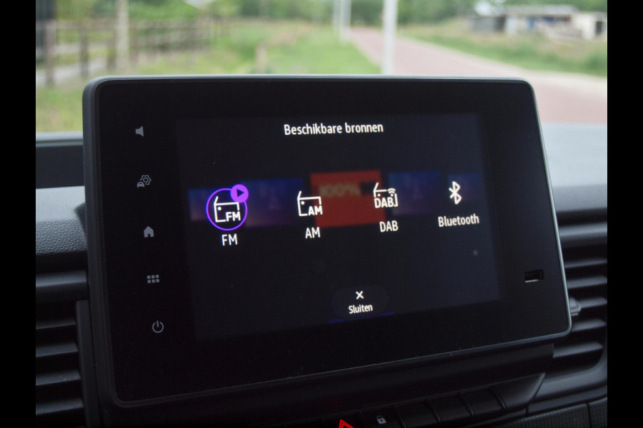 Renault Trafic 2.0 dCi 130 T30 L2H1 Work Edition | 15.000KM | Camera | Trekhaak | Cruise Control | LED | NL-Auto |