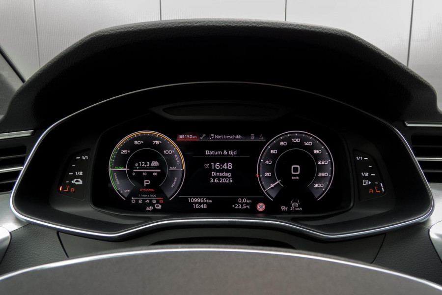 Audi A6 Avant 55 TFSI e quattro Competition | S-LINE | TREKHAAK | PANORAMADAK | HD MATRIX LED | STUURWIEL VERWARMING