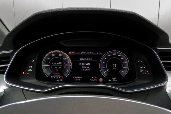 Audi A6 Avant 55 TFSI e quattro Competition | S-LINE | TREKHAAK | PANORAMADAK | HD MATRIX LED | STUURWIEL VERWARMING