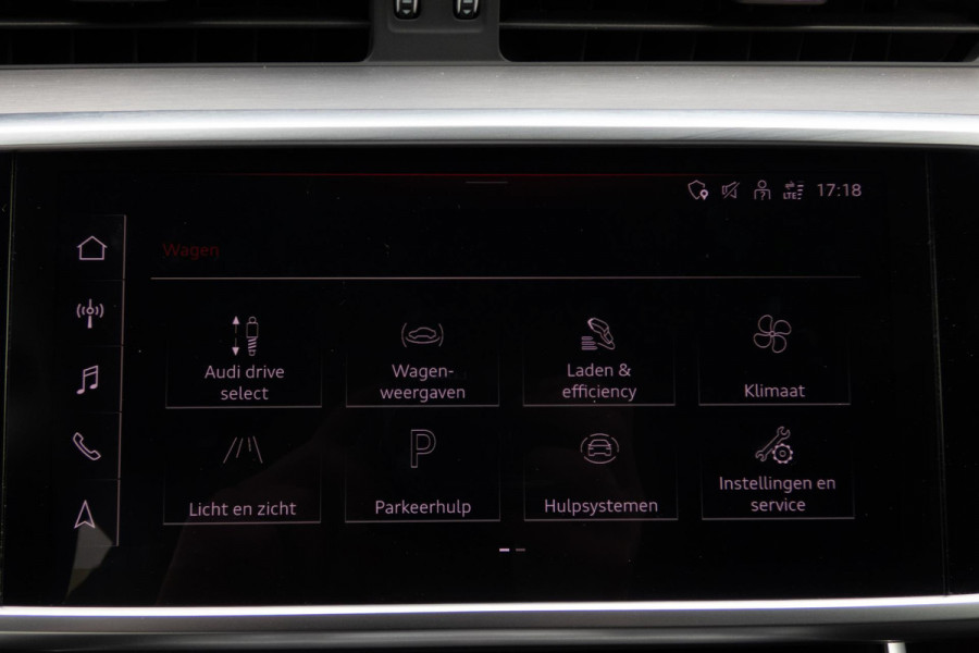 Audi A6 Avant 55 TFSI e quattro Competition | S-LINE | TREKHAAK | PANORAMADAK | HD MATRIX LED | STUURWIEL VERWARMING
