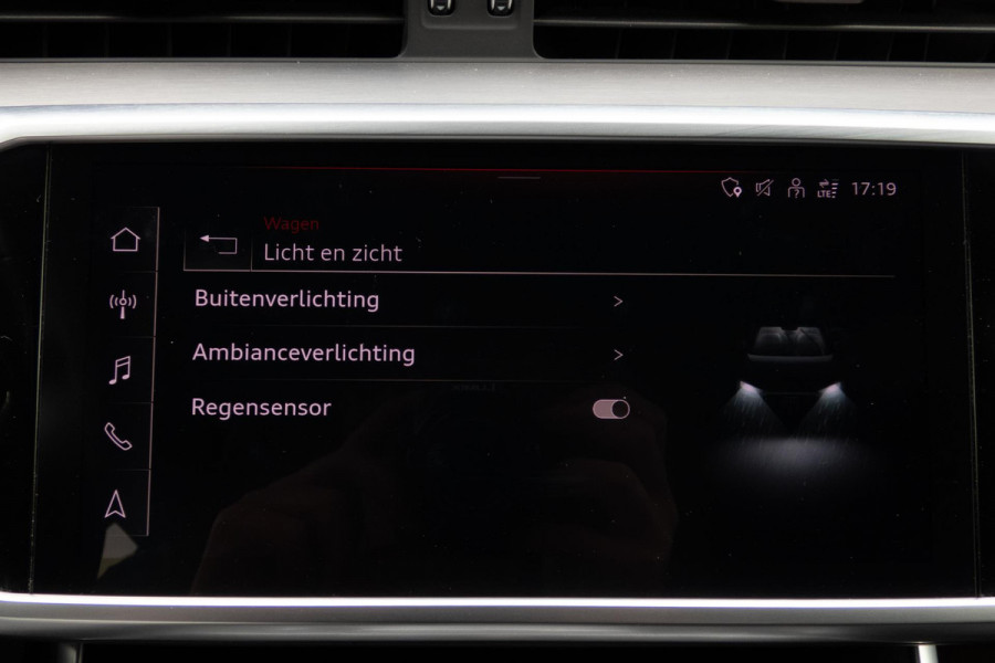 Audi A6 Avant 55 TFSI e quattro Competition | S-LINE | TREKHAAK | PANORAMADAK | HD MATRIX LED | STUURWIEL VERWARMING