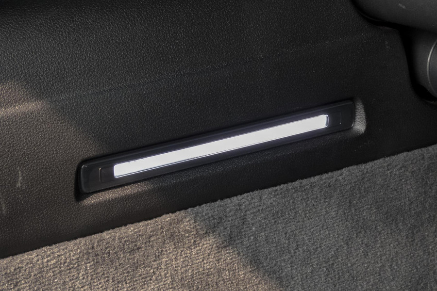 Audi A6 Avant 55 TFSI e quattro Competition | S-LINE | TREKHAAK | PANORAMADAK | HD MATRIX LED | STUURWIEL VERWARMING