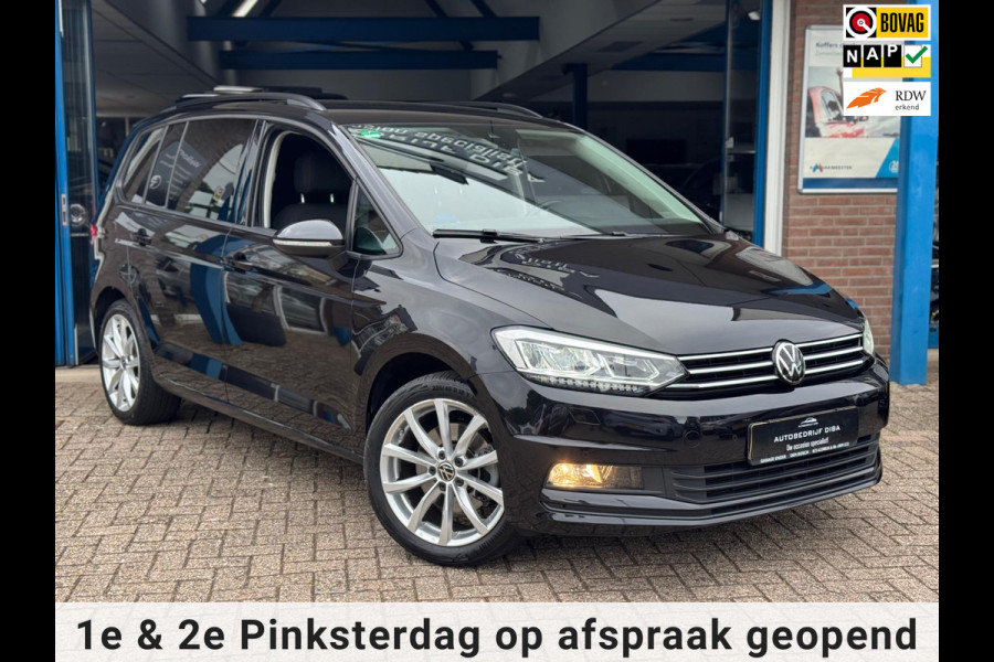 Volkswagen Touran 1.5 TSI Comfortline Business 7p AUT NAVI