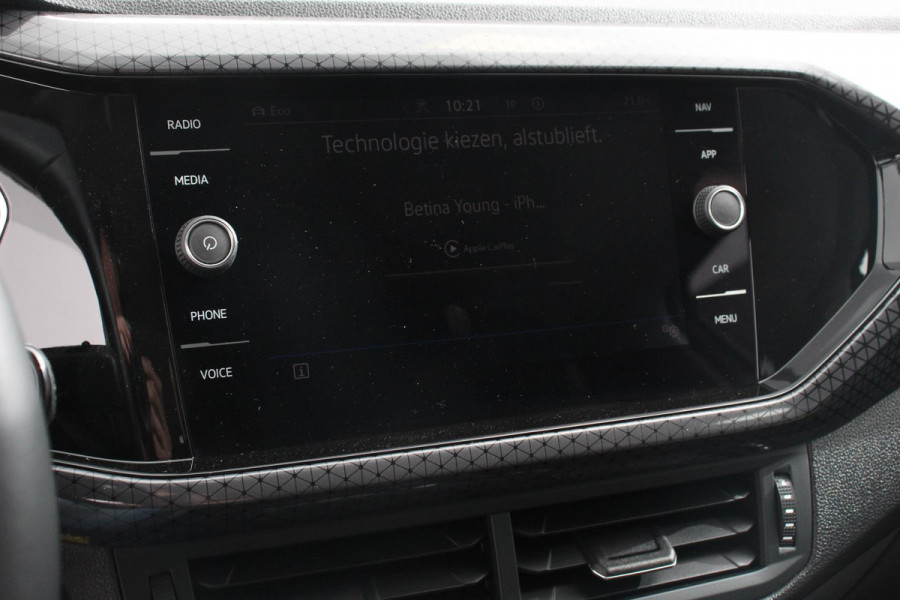 Volkswagen T-Cross 1.0 TSI 110pk DSG Style | Navigatie | Apple Carplay/Android Auto | Climate Control | Camera | Extra Getint Glas | Adaptive Cruise Control