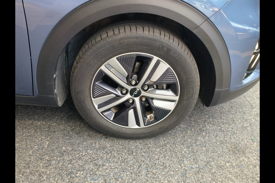 Kia Niro 1.6 GDi PHEV DynamicLine uit 2022 Rijklaar + Fabrieksgarantie tot 2-2029 Henk Jongen Auto's in Helmond,  al 50 jaar service zoals 't hoort!