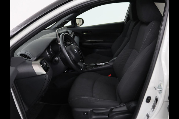 Toyota C-HR 1.8 Hybrid Style | Stoelverwarming | Trekhaak | Adaptive cruise | JBL Sound | Camera | Navigatie | Keyless | Dodehoek detectie