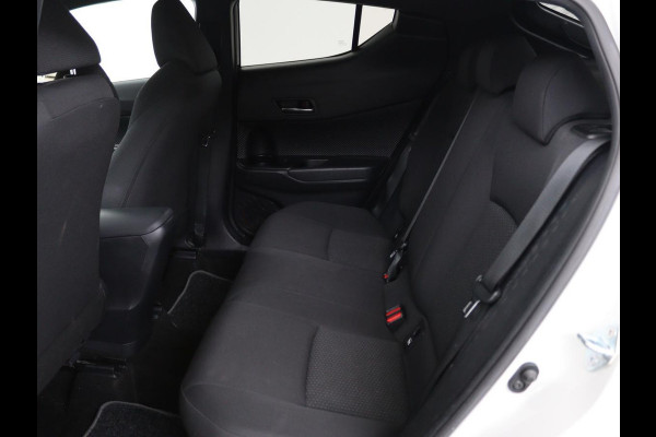 Toyota C-HR 1.8 Hybrid Style | Stoelverwarming | Trekhaak | Adaptive cruise | JBL Sound | Camera | Navigatie | Keyless | Dodehoek detectie
