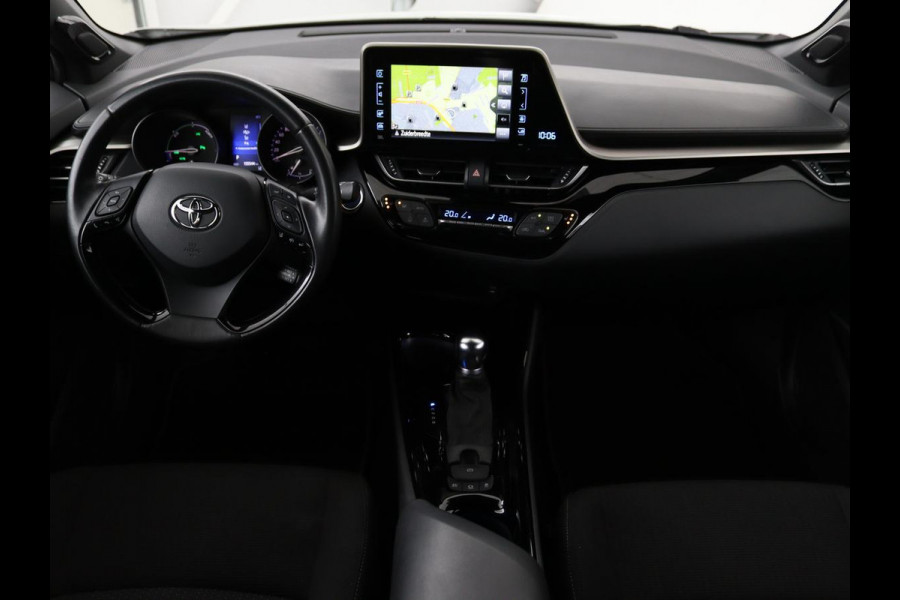 Toyota C-HR 1.8 Hybrid Style | Stoelverwarming | Trekhaak | Adaptive cruise | JBL Sound | Camera | Navigatie | Keyless | Dodehoek detectie