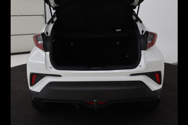 Toyota C-HR 1.8 Hybrid Style | Stoelverwarming | Trekhaak | Adaptive cruise | JBL Sound | Camera | Navigatie | Keyless | Dodehoek detectie