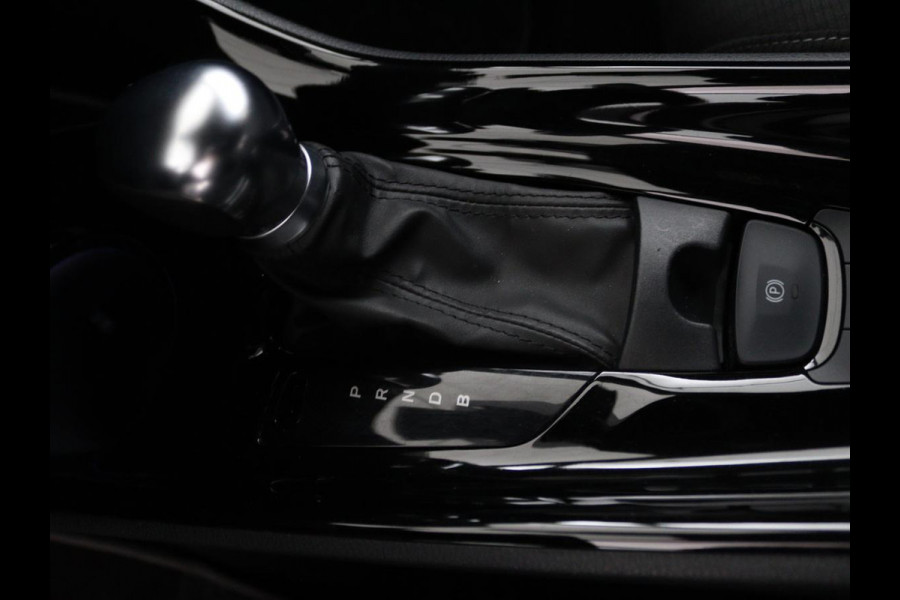 Toyota C-HR 1.8 Hybrid Style | Stoelverwarming | Trekhaak | Adaptive cruise | JBL Sound | Camera | Navigatie | Keyless | Dodehoek detectie