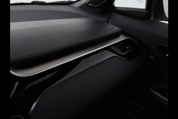 Toyota C-HR 1.8 Hybrid Style | Stoelverwarming | Trekhaak | Adaptive cruise | JBL Sound | Camera | Navigatie | Keyless | Dodehoek detectie