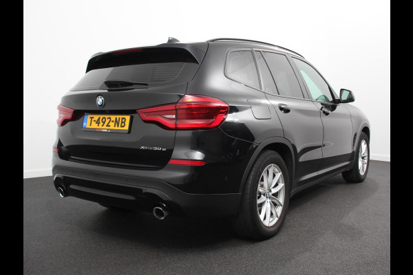BMW X3 xDrive30e Plug in Hybride Advantage Automaat Navigatie Climate Control Adaptive Cruise Control Head up display Led Dab Parkeer sensoren V+A Stoelverwarming Camera