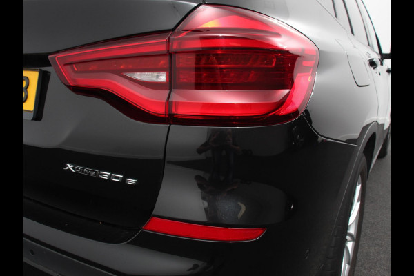 BMW X3 xDrive30e Plug in Hybride Advantage Automaat Navigatie Climate Control Adaptive Cruise Control Head up display Led Dab Parkeer sensoren V+A Stoelverwarming Camera