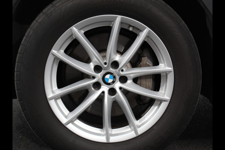 BMW X3 xDrive30e Plug in Hybride Advantage Automaat Navigatie Climate Control Adaptive Cruise Control Head up display Led Dab Parkeer sensoren V+A Stoelverwarming Camera