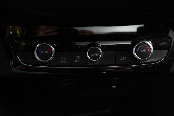 Opel Corsa 1.2 Sport | Panoramadak | Navigatie / Apple Carplay/Android Auto | 360* Camera | Stoel\Stuurverwarming | Lane Assist | DAB | Virtual Cockpit |