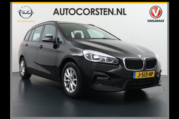 BMW 2 Serie Gran Tourer 218I 7-Persoons AUT-7 141pk Pano.dak Navi-Pro BMW-Digital-Key (via-GSM) Camera Head-Up Display Adap.Led Live Cockpit WiFi Elek.Achterklep DAB HUD Regen-Lichtsensor Comfort Acces ConnectedDrive Services FCW+remfunctie Lane-Dep-Warning Snelheidsherk. Approach-c-Warning 1500kg trekvermogen Origin.NLse auto ruim 45.000 nieuw