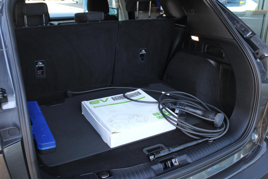 Ford Kuga 2.5 PHEV Titanium 225pk | Adaptive cruise control | Navigatie | Camera | Elektrisch achterklep