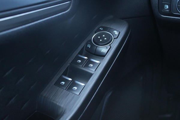Ford Kuga 2.5 PHEV Titanium 225pk | Adaptive cruise control | Navigatie | Camera | Elektrisch achterklep