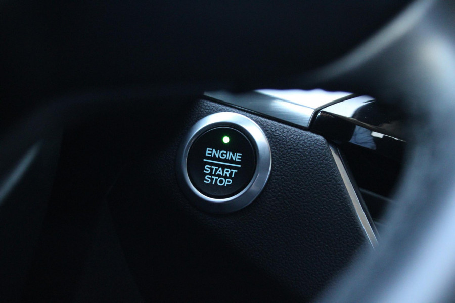 Ford Kuga 2.5 PHEV Titanium 225pk | Adaptive cruise control | Navigatie | Camera | Elektrisch achterklep