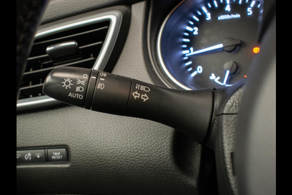 Nissan QASHQAI 1.2 N-Connecta Sport (PANORAMADAK,NAVI,CAMERA,360 VIEW,CLIMATE,CRUISE,LED,SPORTSTOELEN,LM VELGEN,NETTE STAAT)