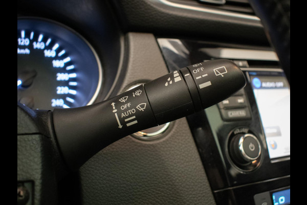 Nissan QASHQAI 1.2 N-Connecta Sport (PANORAMADAK,NAVI,CAMERA,360 VIEW,CLIMATE,CRUISE,LED,SPORTSTOELEN,LM VELGEN,NETTE STAAT)