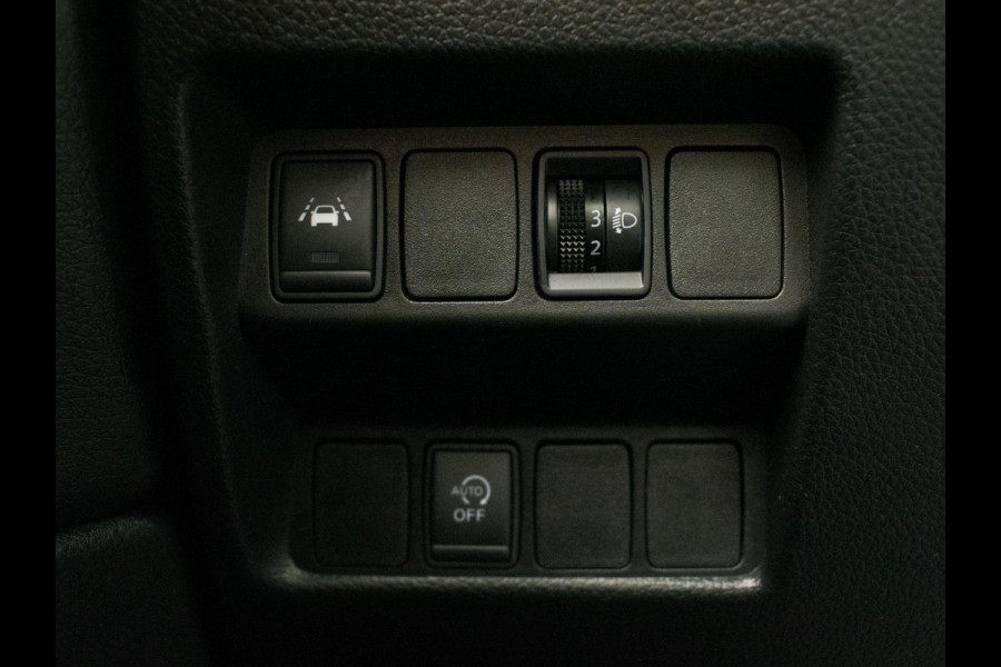 Nissan QASHQAI 1.2 N-Connecta Sport (PANORAMADAK,NAVI,CAMERA,360 VIEW,CLIMATE,CRUISE,LED,SPORTSTOELEN,LM VELGEN,NETTE STAAT)