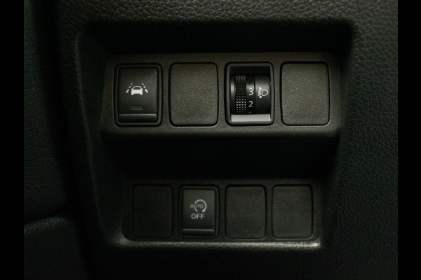 Nissan QASHQAI 1.2 N-Connecta Sport (PANORAMADAK,NAVI,CAMERA,360 VIEW,CLIMATE,CRUISE,LED,SPORTSTOELEN,LM VELGEN,NETTE STAAT)
