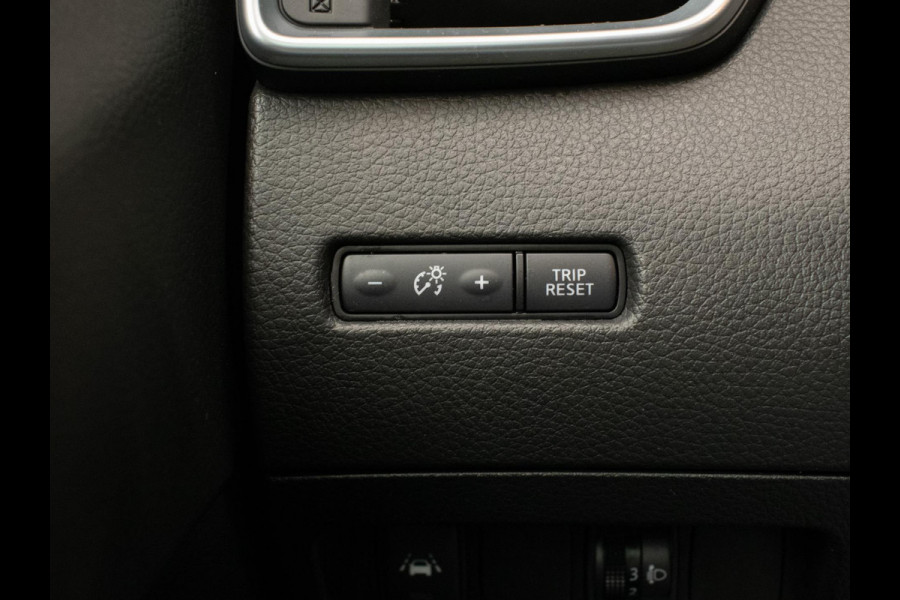 Nissan QASHQAI 1.2 N-Connecta Sport (PANORAMADAK,NAVI,CAMERA,360 VIEW,CLIMATE,CRUISE,LED,SPORTSTOELEN,LM VELGEN,NETTE STAAT)