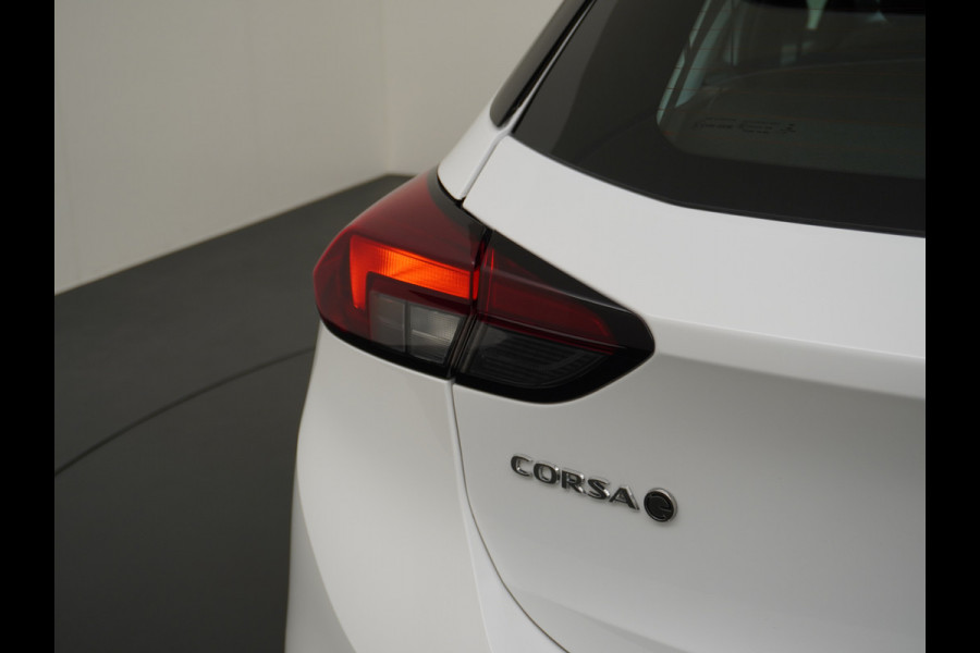 Opel CORSA-E 50kWh Navi Warmtepomp Ecc Apple Android Cruise PDC DAB Keyless Edition Regen-Lichtsensor Bluetooth Connected Services Verkeersbord detectie 1e Eigenaar Dealeronderhouden
