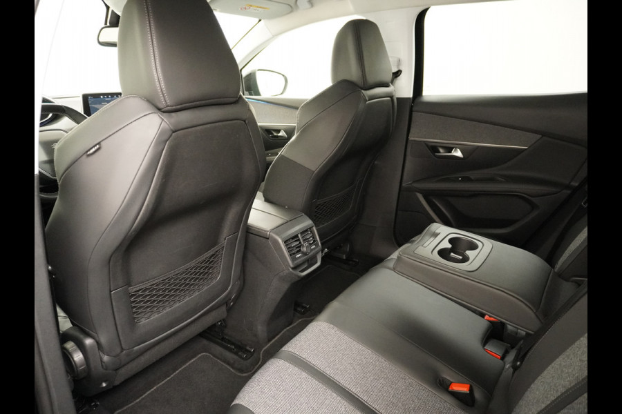 Peugeot 3008 1.6-e-thp 165PK AUT. Navi Adapt-Cruise Apple Carplay Android 18" Ecc 360°Camera Trekhaak PDC Elek.Achterklep DAB Connect Blue Pr Led Keyless Lane Departure Privacy Glas Regen-Lichtsensor Pack Drive Assist Pack City 1 Bluetooth Lmv 18" 40.000 euro nieuw Orig. NLse auto 1550kg