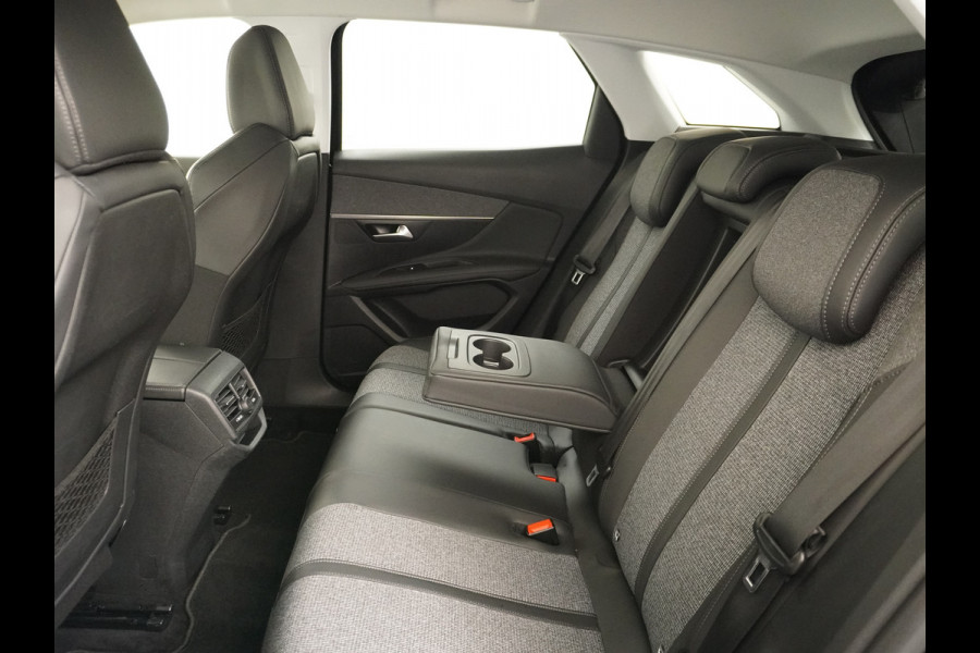 Peugeot 3008 1.6-e-thp 165PK AUT. Navi Adapt-Cruise Apple Carplay Android 18" Ecc 360°Camera Trekhaak PDC Elek.Achterklep DAB Connect Blue Pr Led Keyless Lane Departure Privacy Glas Regen-Lichtsensor Pack Drive Assist Pack City 1 Bluetooth Lmv 18" 40.000 euro nieuw Orig. NLse auto 1550kg