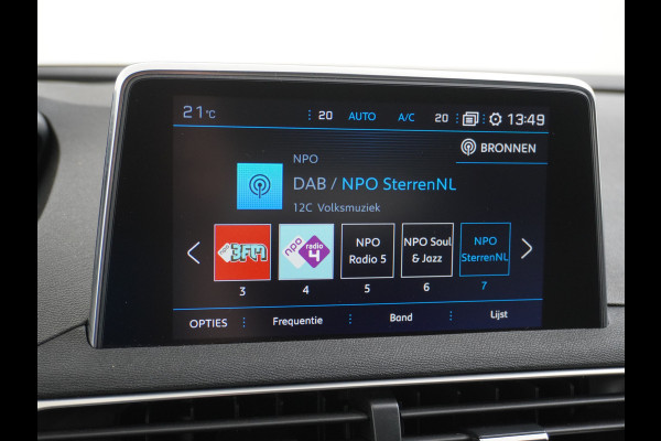 Peugeot 3008 1.6-e-thp 165PK AUT. Navi Adapt-Cruise Apple Carplay Android 18" Ecc 360°Camera Trekhaak PDC Elek.Achterklep DAB Connect Blue Pr Led Keyless Lane Departure Privacy Glas Regen-Lichtsensor Pack Drive Assist Pack City 1 Bluetooth Lmv 18" 40.000 euro nieuw Orig. NLse auto 1550kg