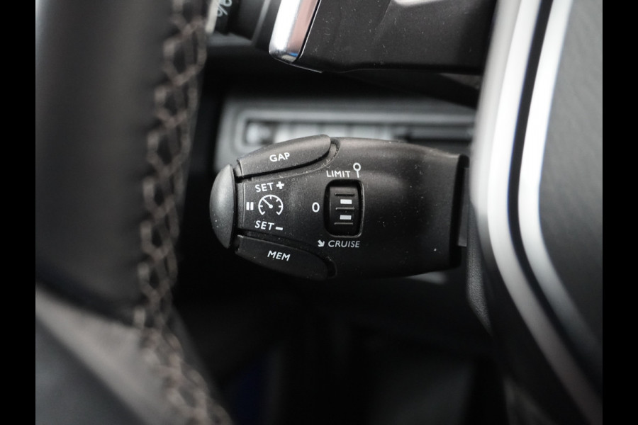 Peugeot 3008 1.6-e-thp 165PK AUT. Navi Adapt-Cruise Apple Carplay Android 18" Ecc 360°Camera Trekhaak PDC Elek.Achterklep DAB Connect Blue Pr Led Keyless Lane Departure Privacy Glas Regen-Lichtsensor Pack Drive Assist Pack City 1 Bluetooth Lmv 18" 40.000 euro nieuw Orig. NLse auto 1550kg
