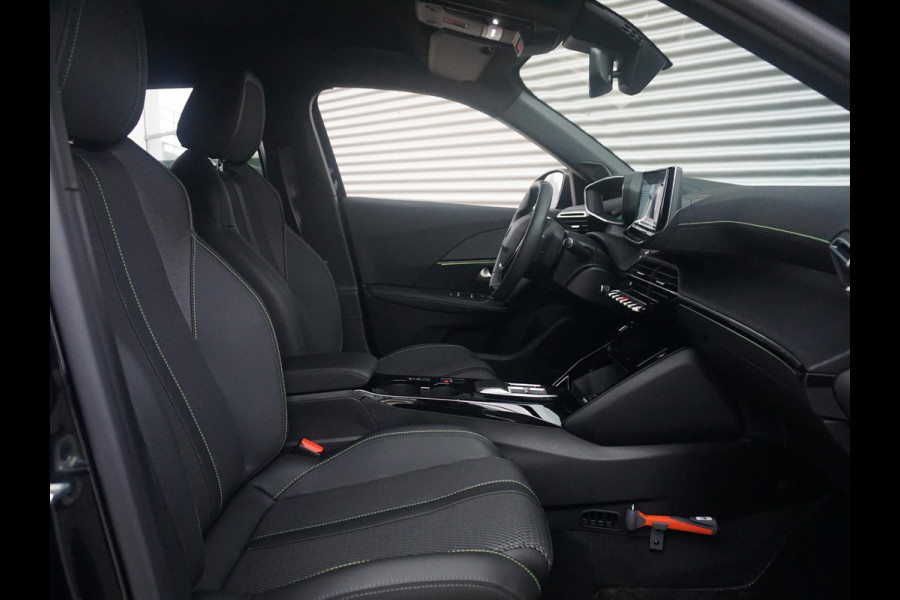 Peugeot e-2008 EV GT 54 kWh