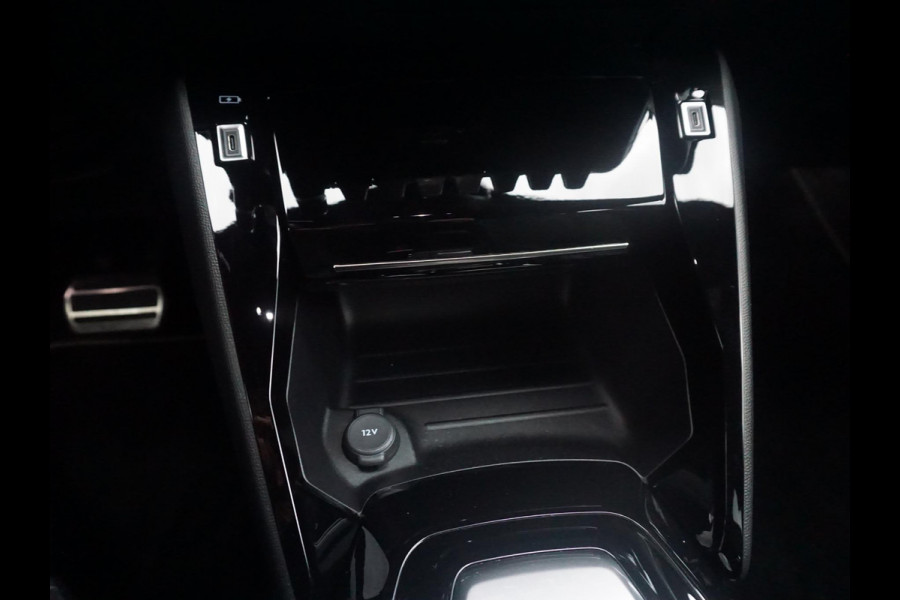 Peugeot e-2008 EV GT 54 kWh