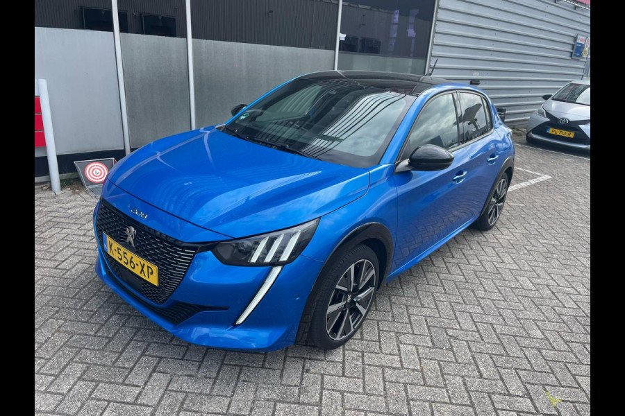 Peugeot 208 1.2 PureTech GT / panoramadak / trekhaak