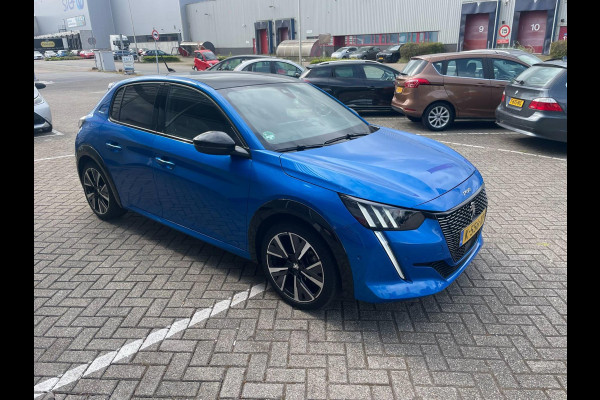 Peugeot 208 1.2 PureTech GT / panoramadak / trekhaak