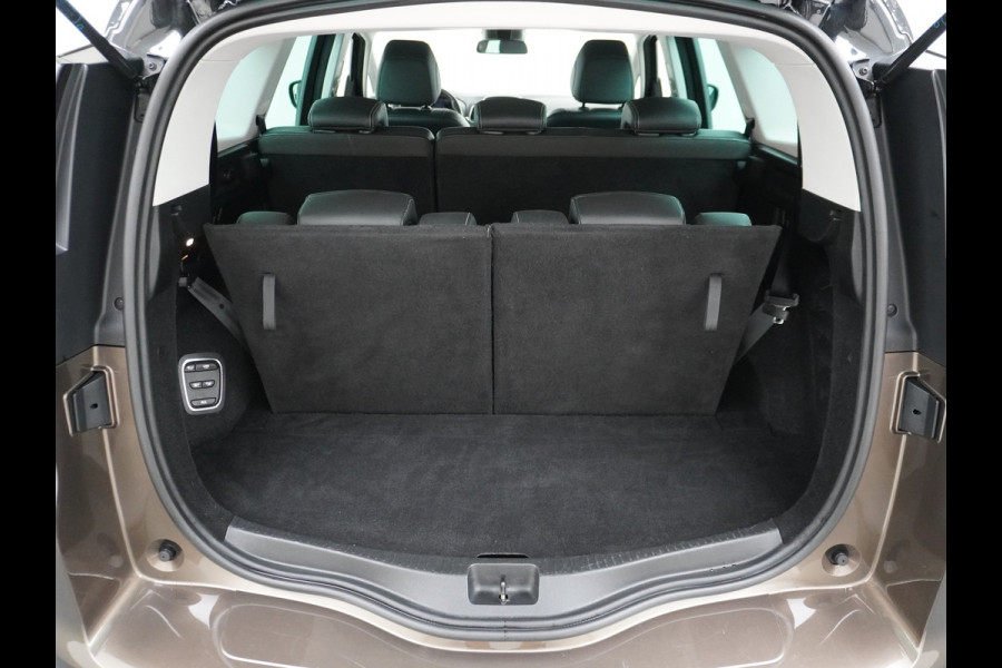 Renault Grand Scénic 1.3T 141PK 7-Pers Camera Navi PDC Bose®-Sound 20" Ecc Keyless Regen-Lichtsensor Wifi Verkeersbord detectie Led Rijbaanalarm Dodehoekwaarschuwing Aut.Grootlicht Multi-Sense Visio-Sys Easy Life Pack Volledig dealeronderhouden Orig.NLse auto