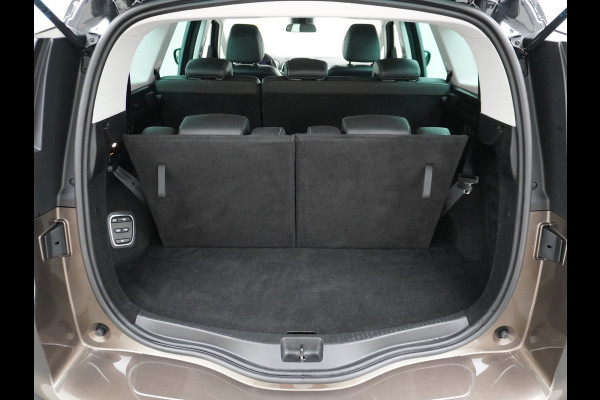 Renault Grand Scénic 1.3T 141PK 7-Pers Camera Navi PDC Bose®-Sound 20" Ecc Keyless Regen-Lichtsensor Wifi Verkeersbord detectie Led Rijbaanalarm Dodehoekwaarschuwing Aut.Grootlicht Multi-Sense Visio-Sys Easy Life Pack Volledig dealeronderhouden Orig.NLse auto
