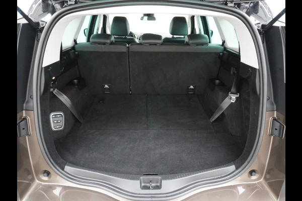 Renault Grand Scénic 1.3T 141PK 7-Pers Camera Navi PDC Bose®-Sound 20" Ecc Keyless Regen-Lichtsensor Wifi Verkeersbord detectie Led Rijbaanalarm Dodehoekwaarschuwing Aut.Grootlicht Multi-Sense Visio-Sys Easy Life Pack Volledig dealeronderhouden Orig.NLse auto