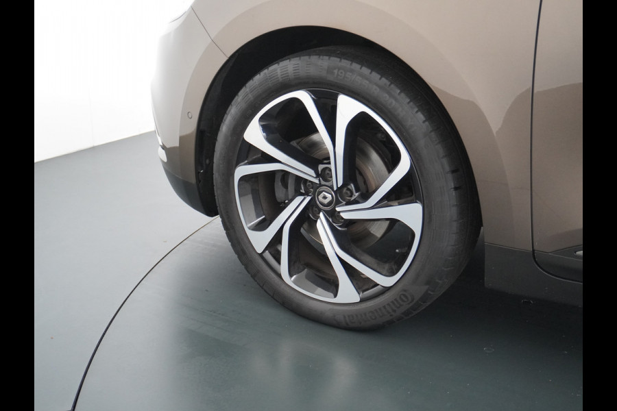 Renault Grand Scénic 1.3T 141PK 7-Pers Camera Navi PDC Bose®-Sound 20" Ecc Keyless Regen-Lichtsensor Wifi Verkeersbord detectie Led Rijbaanalarm Dodehoekwaarschuwing Aut.Grootlicht Multi-Sense Visio-Sys Easy Life Pack Volledig dealeronderhouden Orig.NLse auto