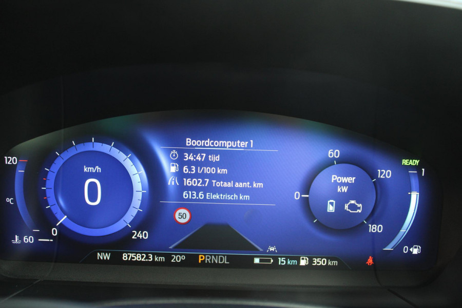 Ford Kuga 2.5 PHEV ST-Line | Panoramadak | Trekhaak | Winter Pack | Adaptive cruise control | Head up Display