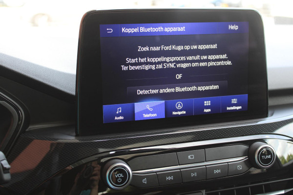 Ford Kuga 2.5 PHEV ST-Line | Panoramadak | Trekhaak | Winter Pack | Adaptive cruise control | Head up Display