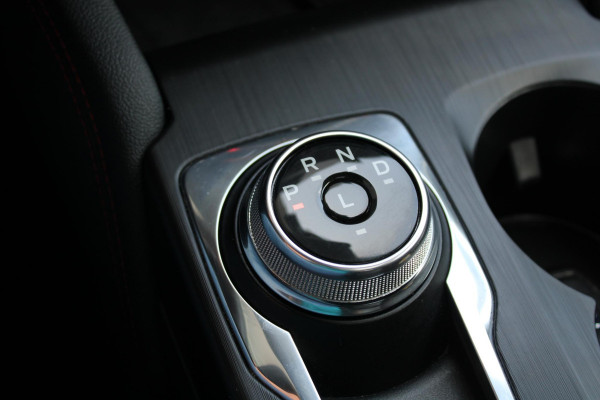 Ford Kuga 2.5 PHEV ST-Line | Panoramadak | Trekhaak | Winter Pack | Adaptive cruise control | Head up Display